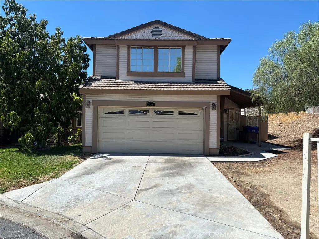 832 S Rexford, Rialto, CA — listing photo 1