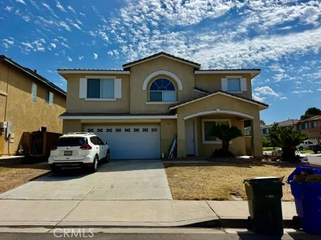 Single Family Residence for rent at 7443 Bull Run Place, Fontana, CA featuring 5 beds and 3 baths