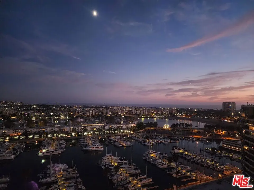 4314 Marina City PH17, Marina Del Rey, CA — listing photo 1