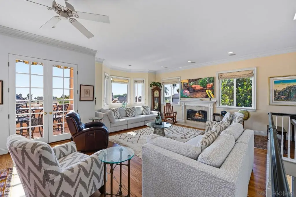 Single Family Residence for rent at 7343 Eads Ave, La Jolla, CA featuring 3 beds and 3 baths