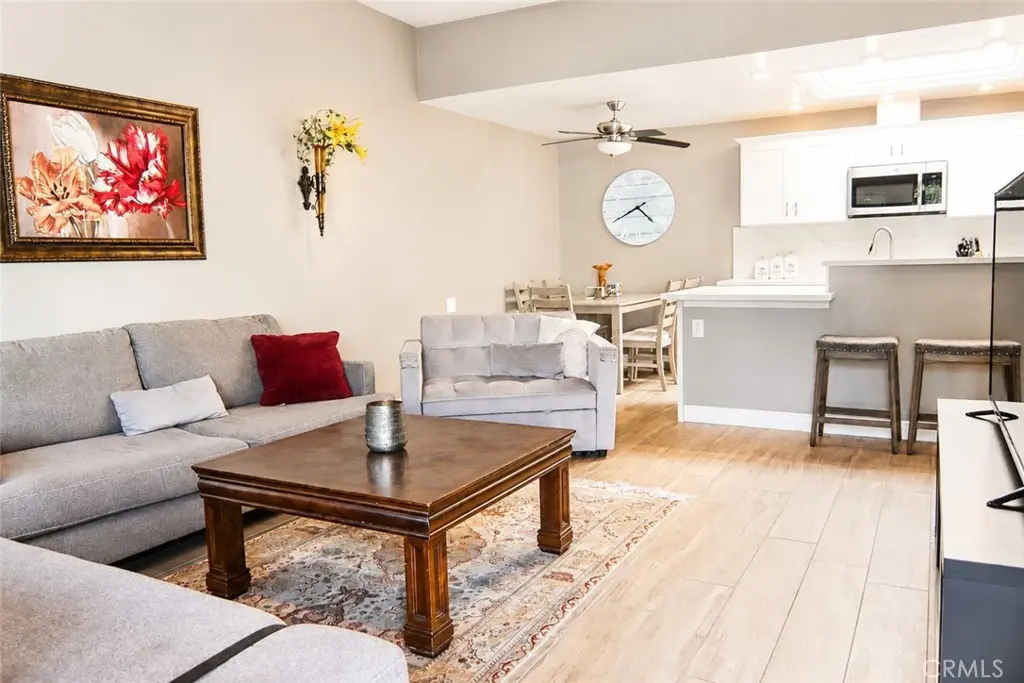 Condominium for rent at 2131 Via Puerta F, Laguna Woods, CA featuring 1 bed and 1 bath