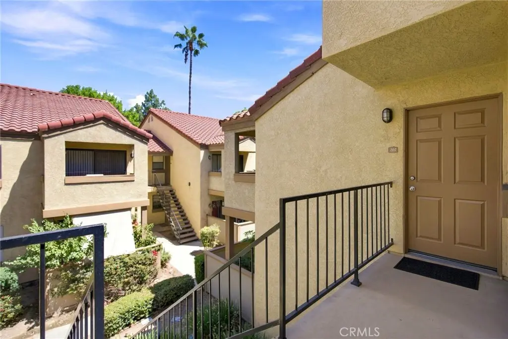 Condominium for sale at 1134 W Blaine 202, Riverside, CA featuring 1 bed and 1 bath