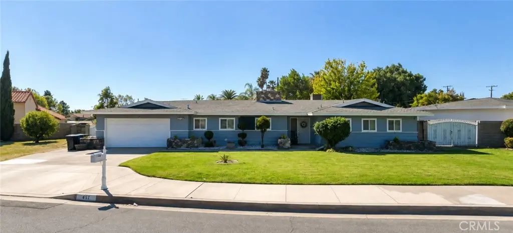 451 E Easton, Rialto, CA — listing photo 1