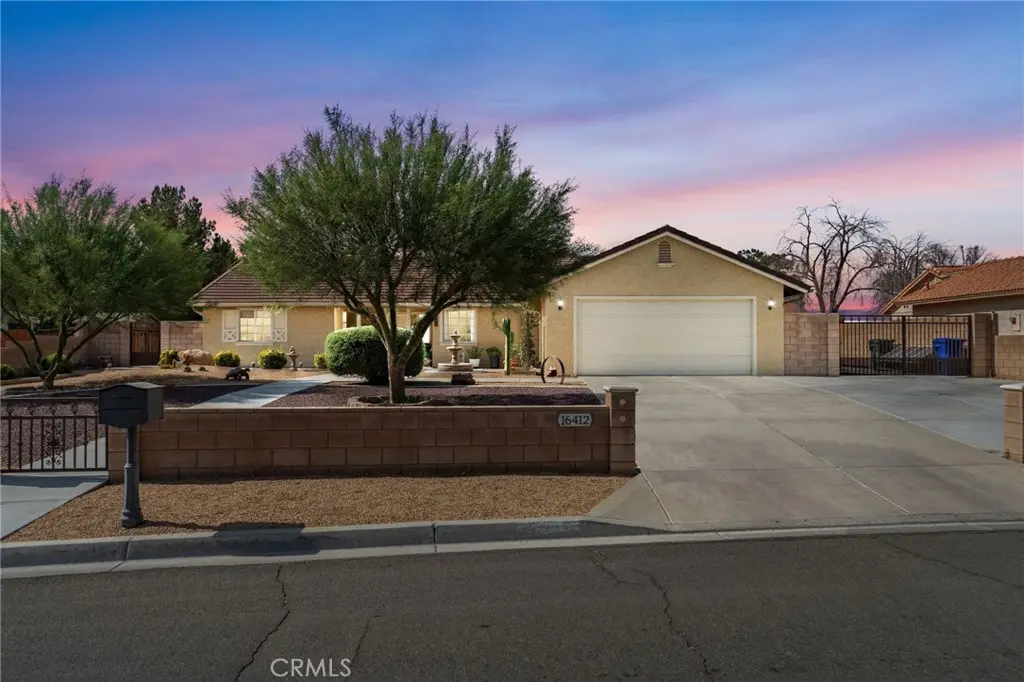 16412 Pauhaska, Apple Valley, CA — listing photo 1