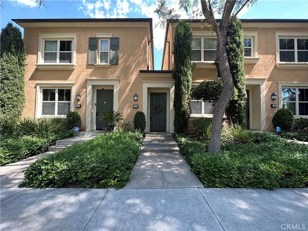 Condominium for rent at 133 Lamplighter, Irvine, CA featuring 2 beds and 2 baths