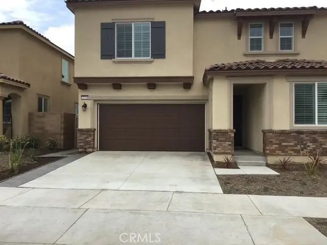Single Family Residence for rent at 23768 Phoebe, Corona, CA featuring 5 beds and 4 baths