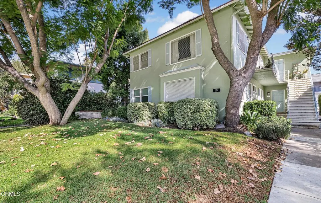 Residential Lease for rent at 1545 1/2 Riverside Drive, Glendale, Los Angeles County, CA featuring 2 beds and 1 bath