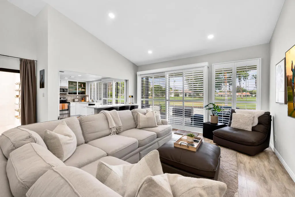 Condominium for sale at 52 Avenida Las Palmas, Rancho Mirage, CA featuring 2 beds and 2 baths