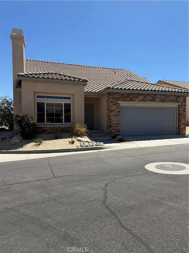 7426 Via Real, Yucca Valley, CA — listing photo 1