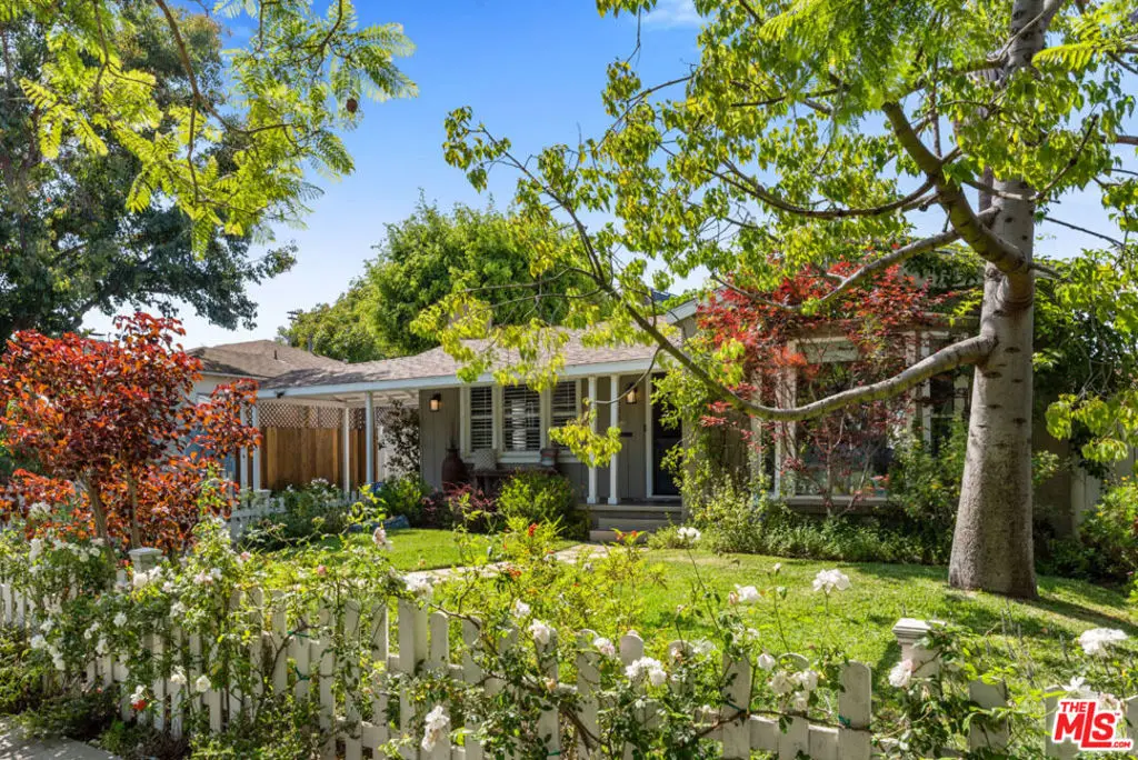 Residential Lease for rent at 10933 Ayres Avenue, Los Angeles, Los Angeles County, CA featuring 2 beds and 2 baths