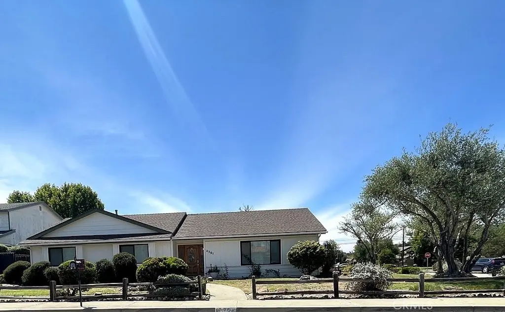 Residential Lease for rent at 4301 Edenbury, Santa Maria, Santa Barbara County, CA featuring 3 beds and 2 baths