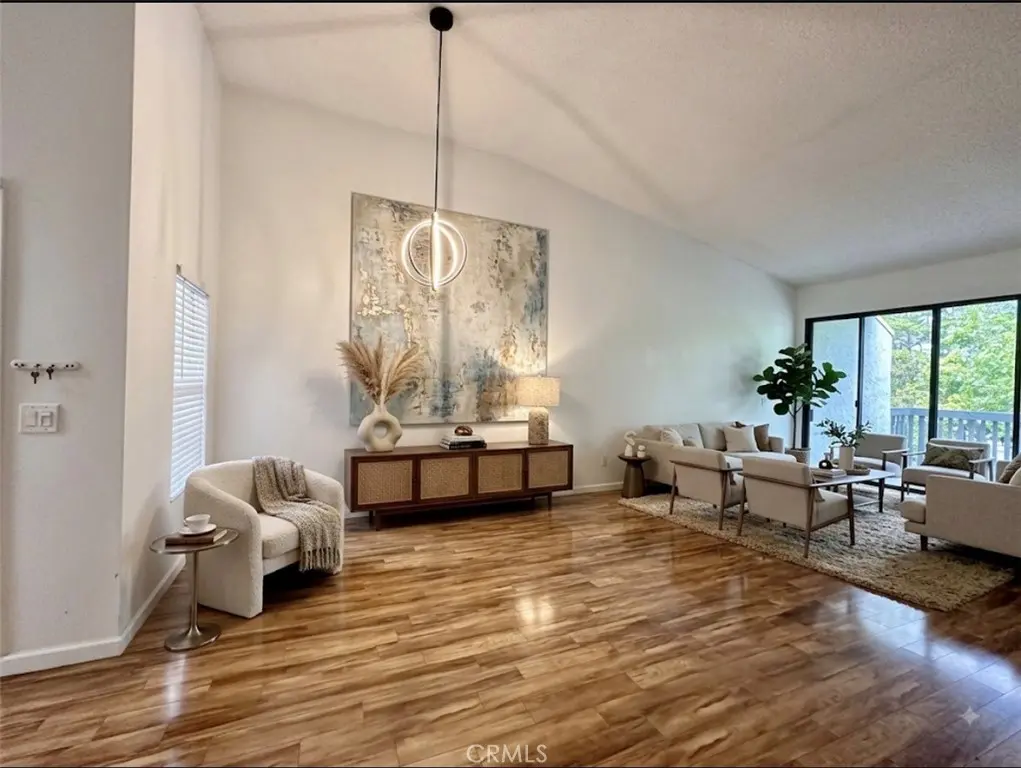 2542 W Macarthur, Santa Ana, CA — listing photo 1