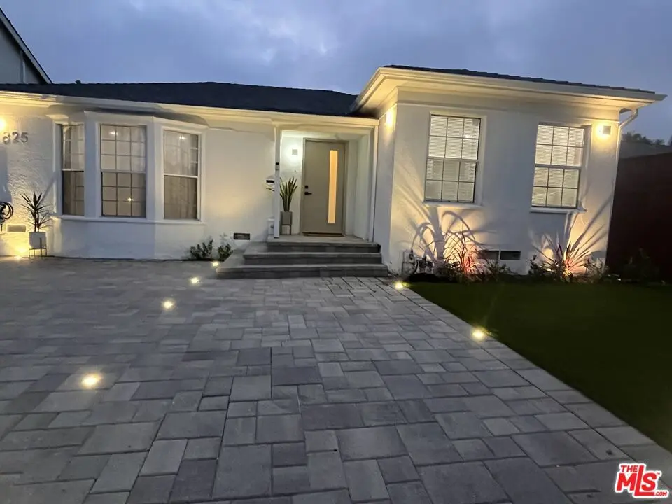 Residential Lease for rent at 1825 Stearns Drive, Los Angeles, Los Angeles County, CA featuring 3 beds and 3 baths