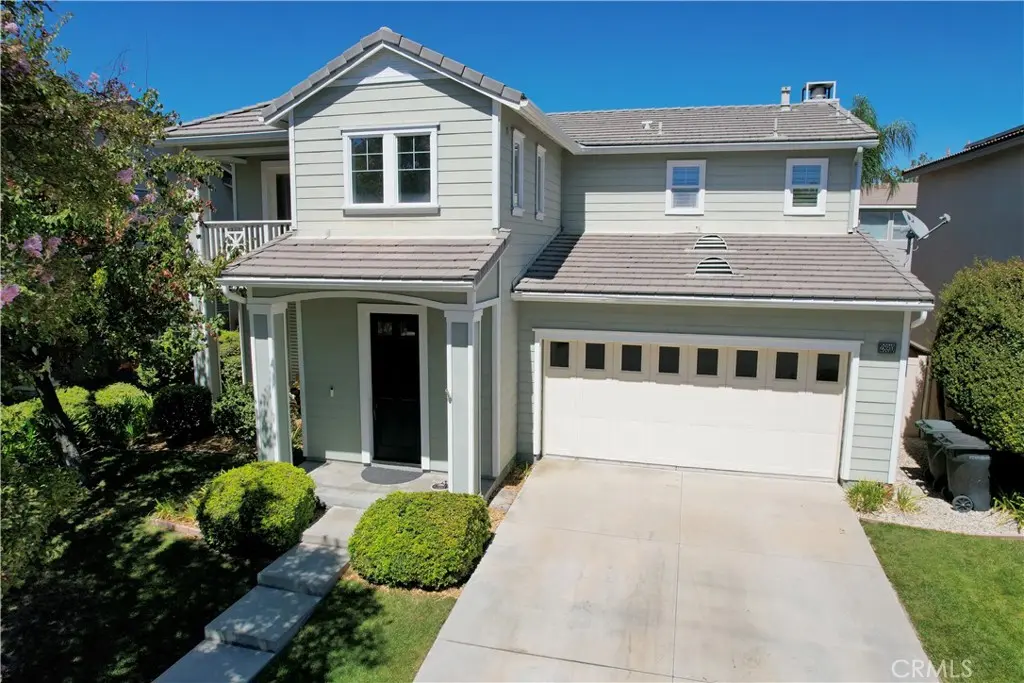 Single Family Residence for sale at 28910 Newport, Temecula, CA featuring 3 beds and 3 baths