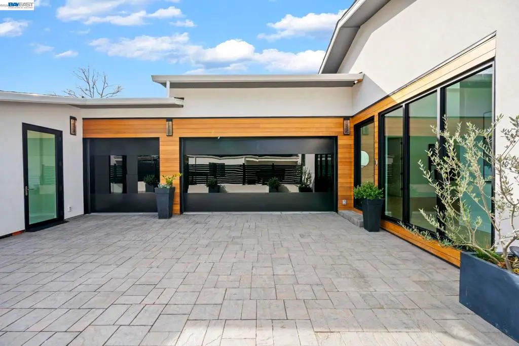 Single Family Residence for sale at 5883 Margarido Dr, Oakland, CA featuring 5 beds and 6 baths