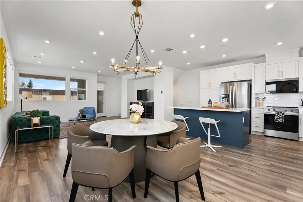 651 S Lyon Street, Santa Ana, CA — listing photo 1