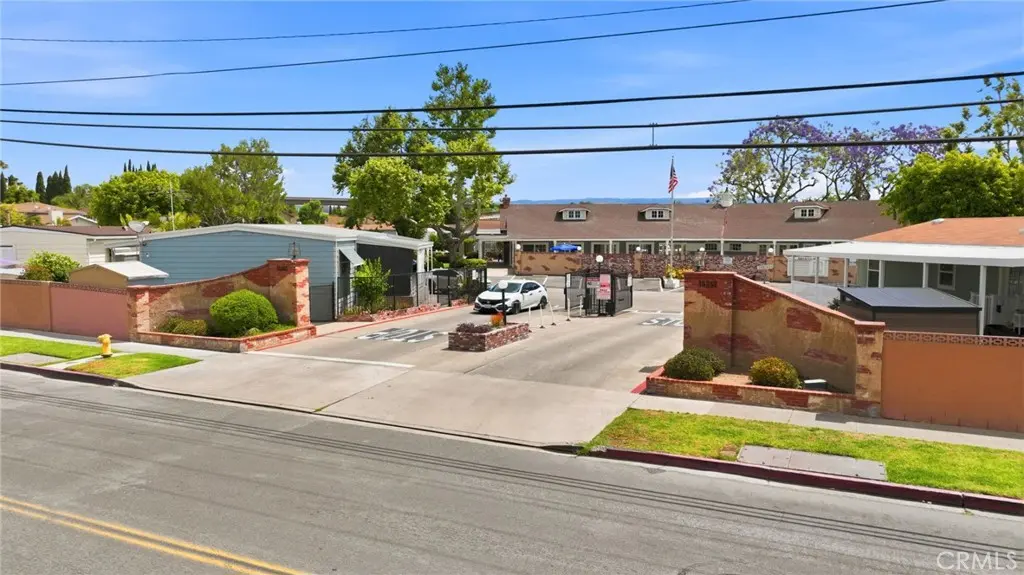 134 E BALBOA LN. SP 168, Tustin, CA — listing photo 1