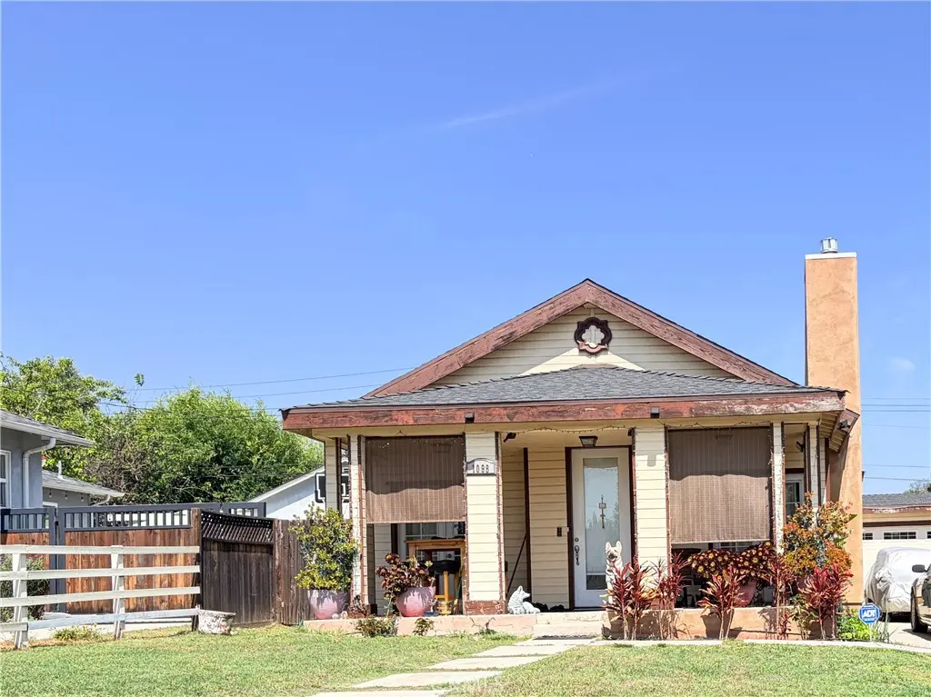 Single Family Residence for sale at 1098 Bresee Avenue, Pasadena, CA featuring 3 beds and 2 baths