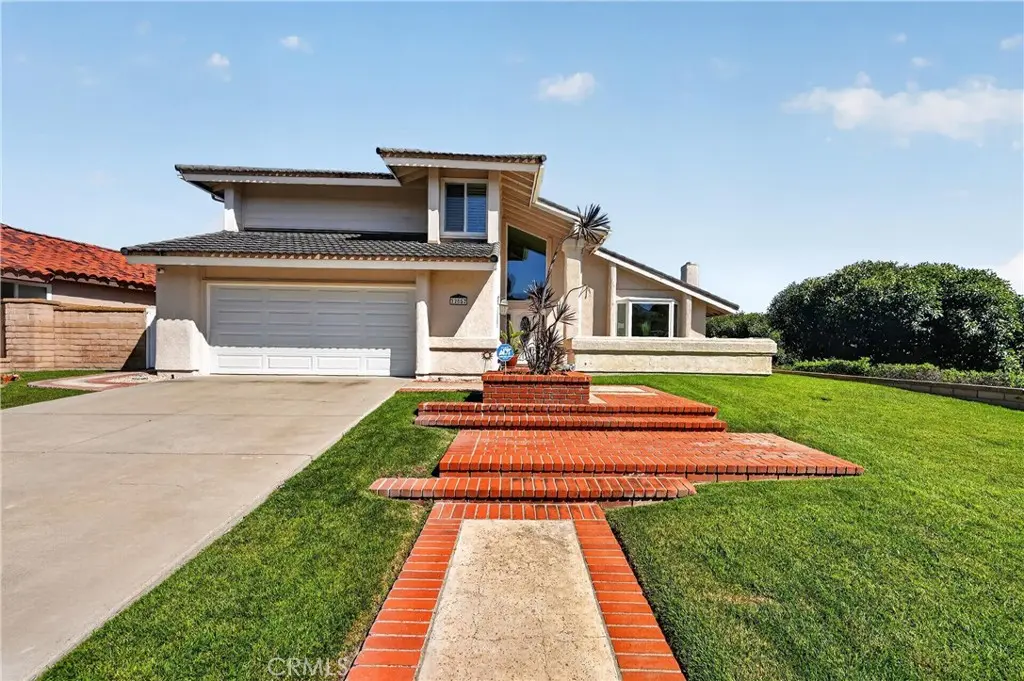 22852 Buendia, Mission Viejo, CA — listing photo 1