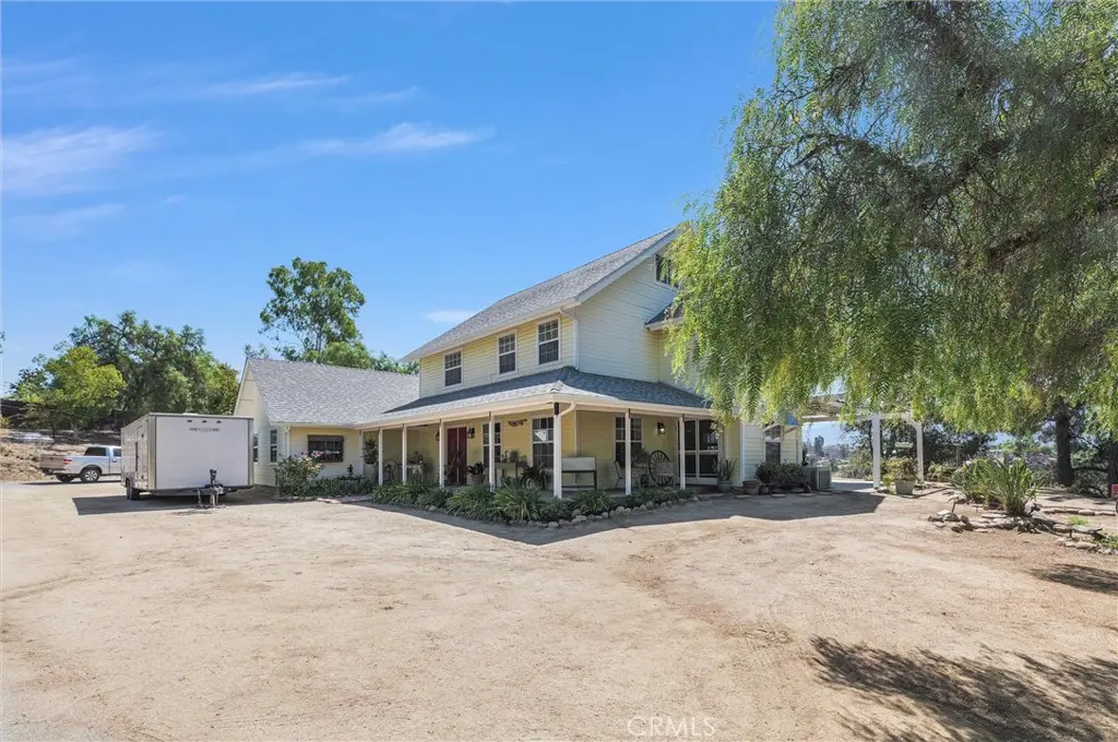 Single Family Residence for sale at 35120 Calle Nopal, Temecula, CA featuring 3 beds and 3 baths