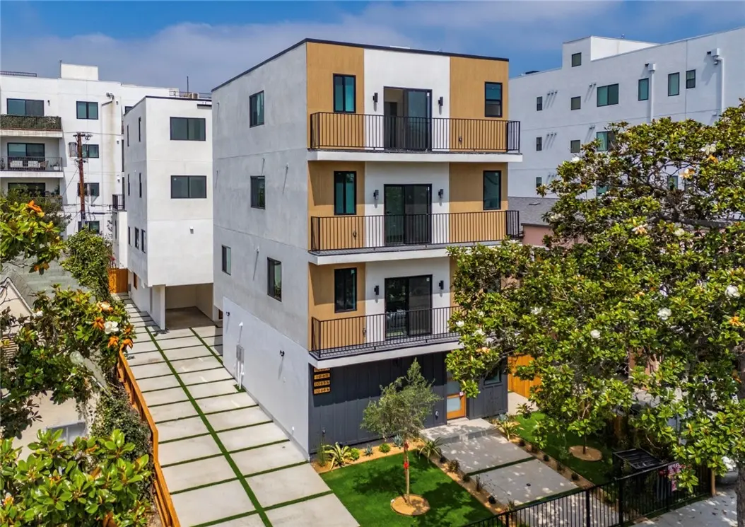 Residential Lease for rent at 1063 S Corning Street A, Los Angeles, Los Angeles County, CA featuring 4 beds and 4 baths