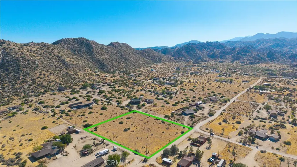 5525 Minna Gombell Lane, Pioneertown, CA — listing photo 1