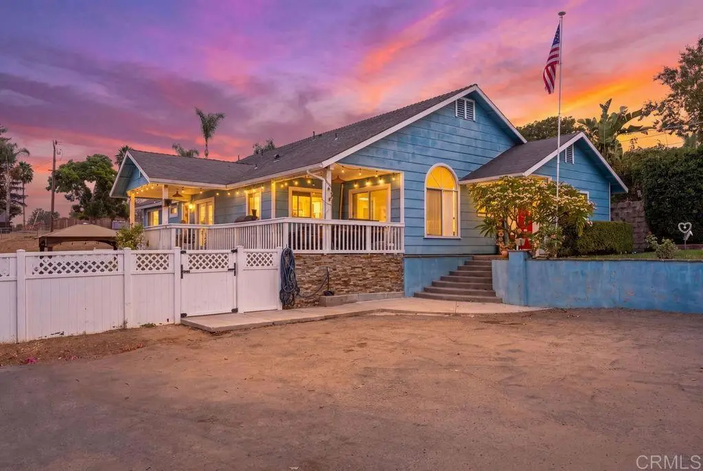1422 E Fallbrook Street, Fallbrook, CA — listing photo 1