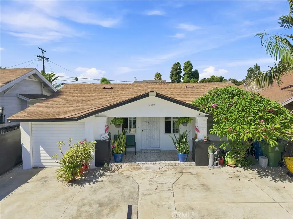 Single Family Residence for sale at 209 W 87th, Los Angeles, CA featuring 4 beds and 2 baths