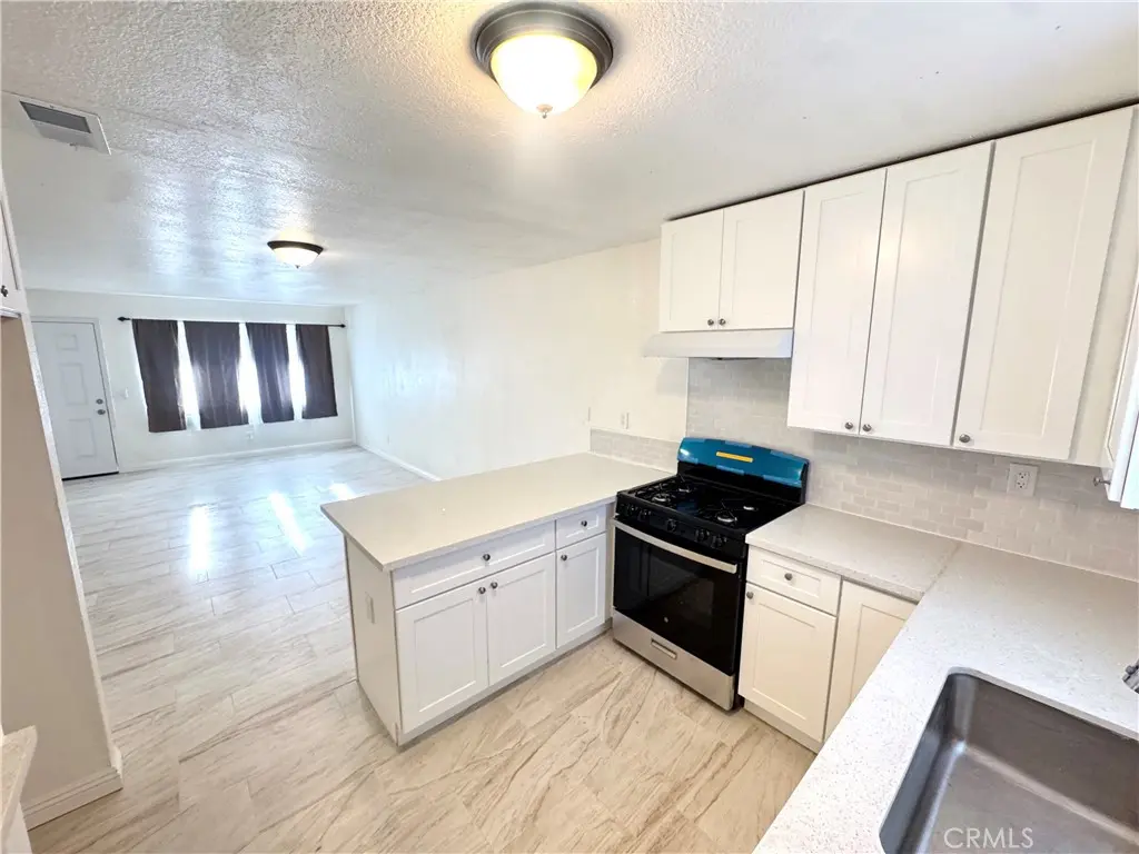 Apartment for rent at 16214 Juniper Street 2b, Hesperia, CA featuring 3 beds and 2 baths