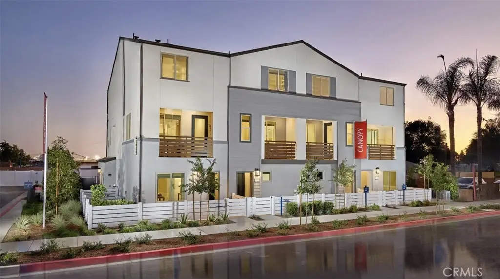 Townhouse for sale at 1306 W W Oakcrest Paseo, Ontario, CA featuring 4 beds and 4 baths