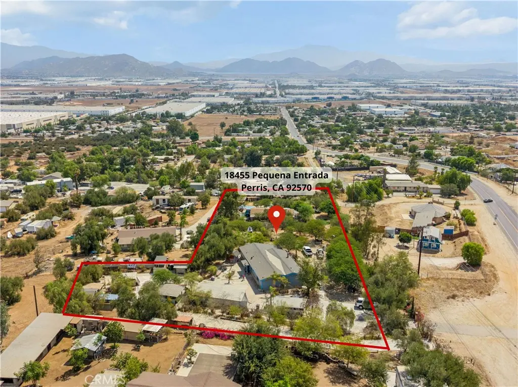 Manufactured On Land for sale at 18455 Pequena Entrada, Perris, CA featuring 3 beds and 2 baths