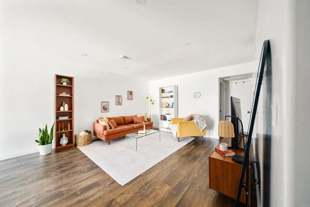 Condominium for sale at 6878 Navajo Road 52, San Diego, CA featuring 1 bed and 1 bath