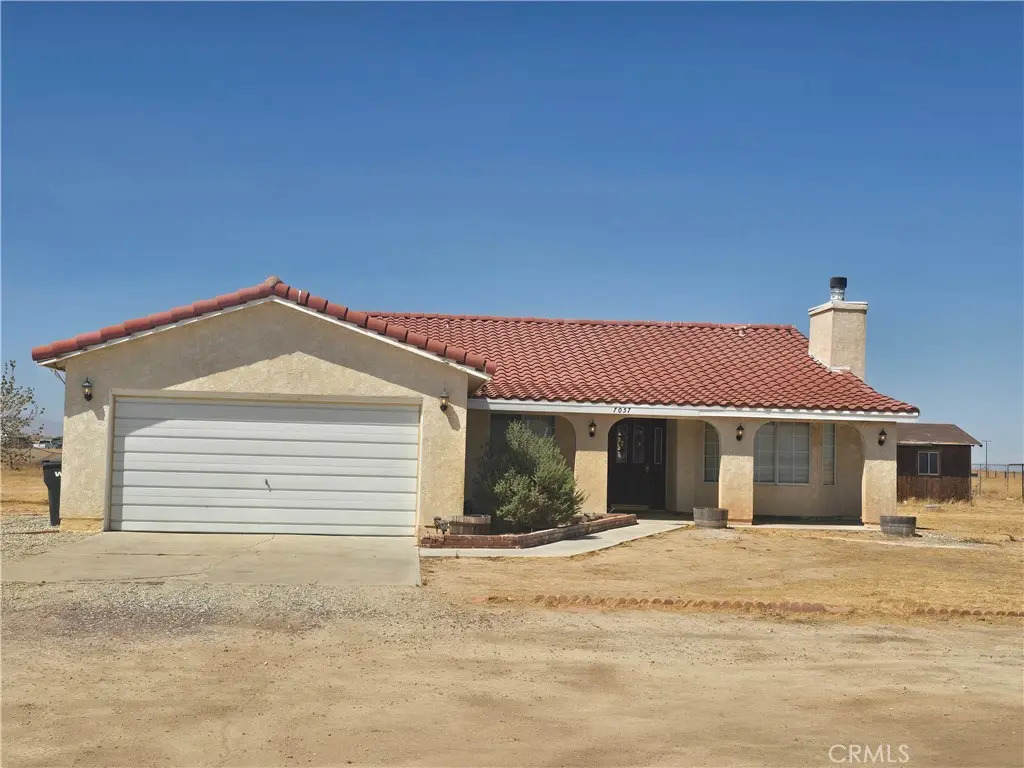 Residential Lease for rent at 7057 W Avenue H, Lancaster, Los Angeles County, CA featuring 4 beds and 2 baths