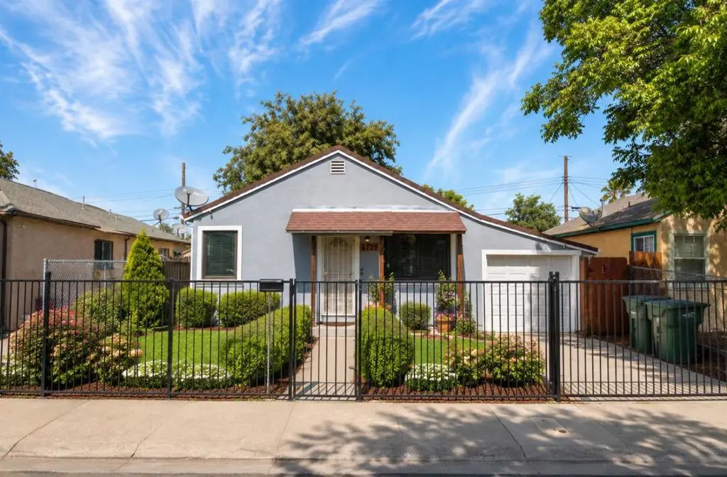 3713 18th Avenue, Sacramento, CA — listing photo 1