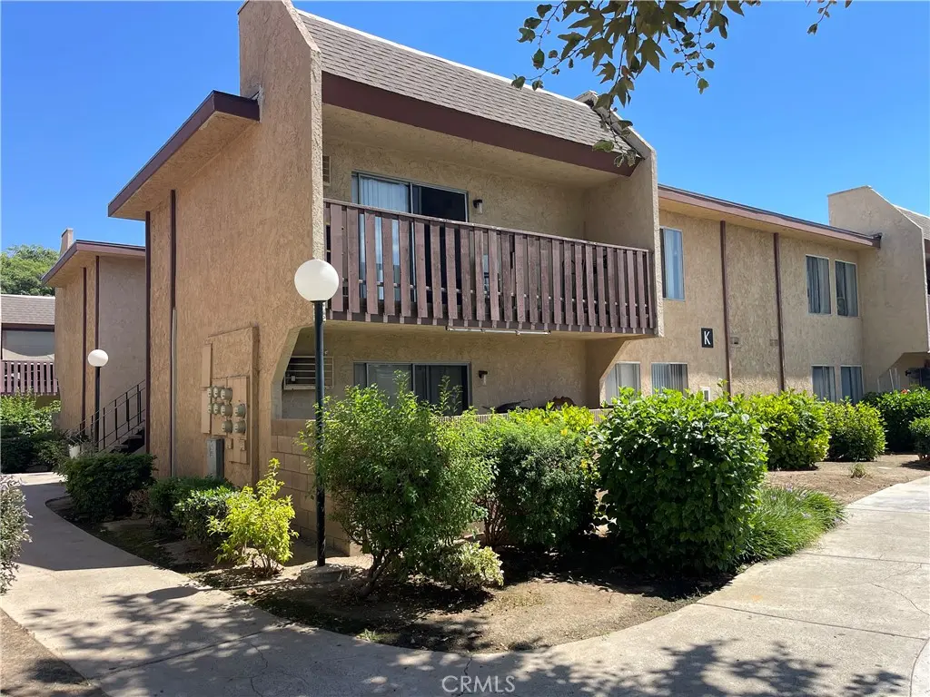801 K-4 S Lyon 165, Santa Ana, CA — listing photo 1