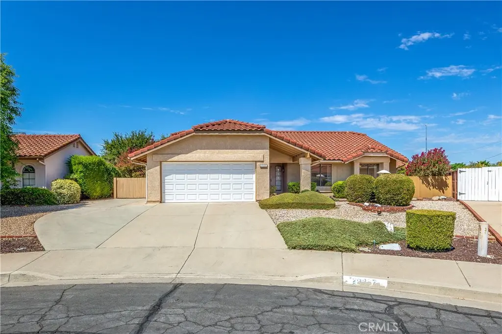 29337 Crown Point Court, Sun City, CA — listing photo 1