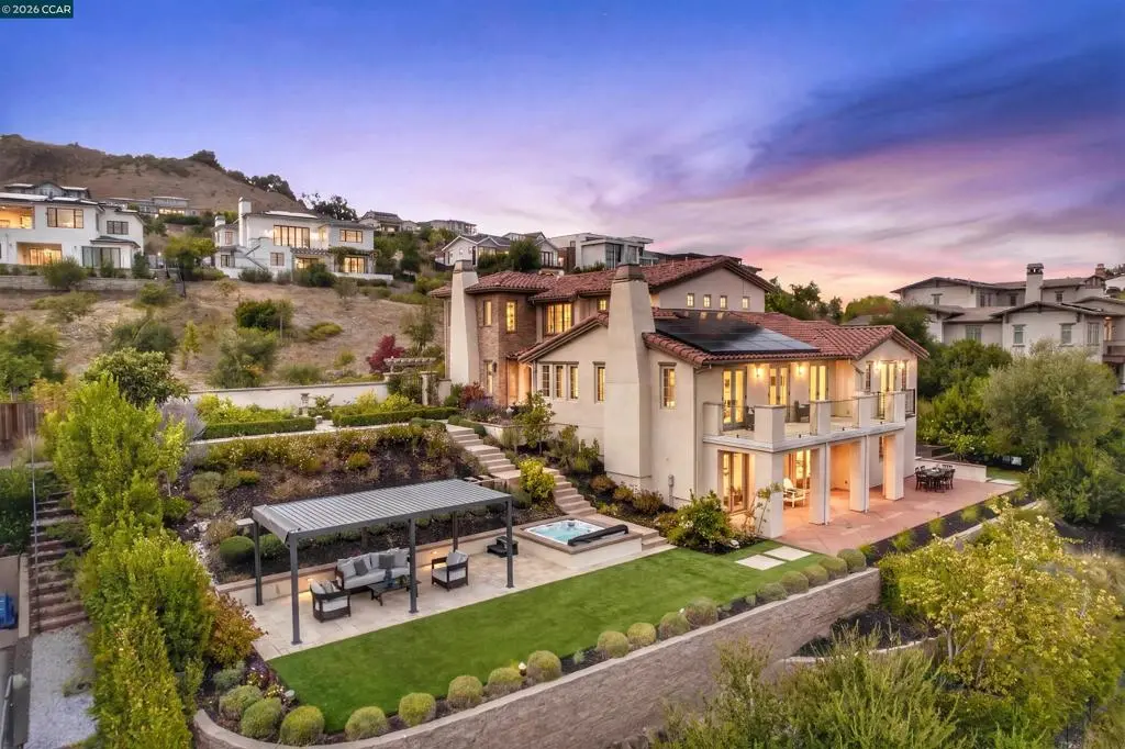Single Family Residence for sale at 16 Rabble Rd, Orinda, CA featuring 5 beds and 7 baths
