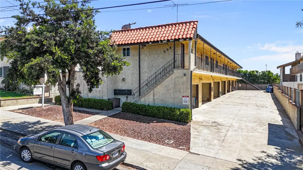 508 W Imperial Avenue, El Segundo, CA — listing photo 1