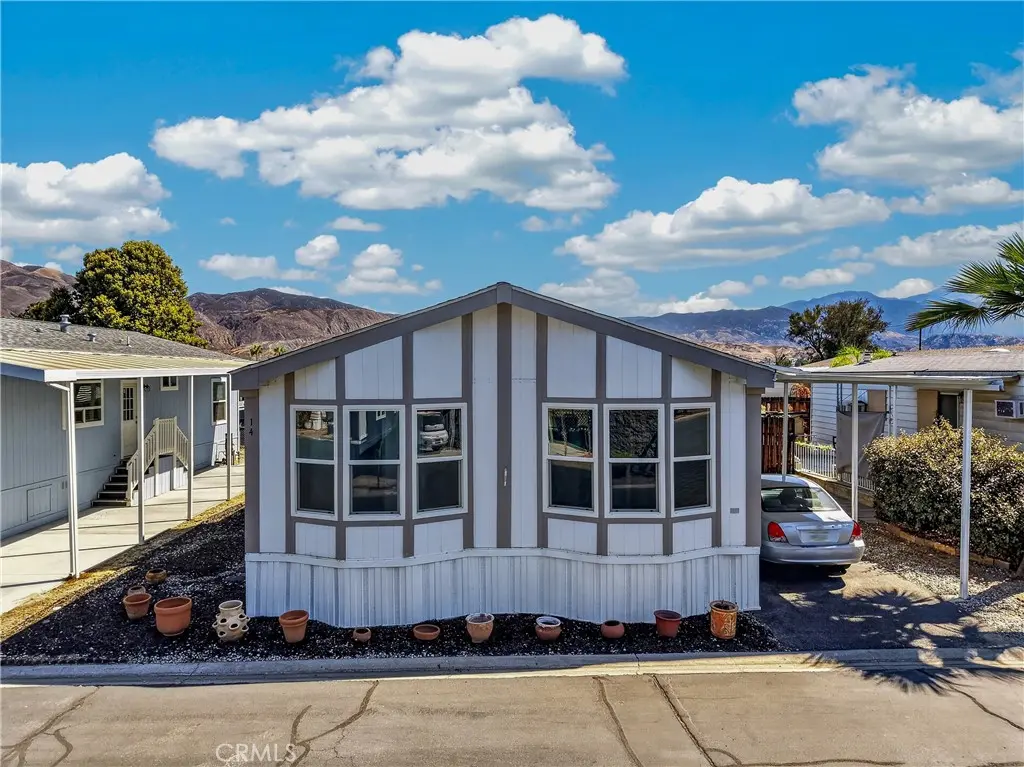 Manufactured In Park for sale at 1499 Old Mountain 14, San Jacinto, CA featuring 2 beds and 2 baths