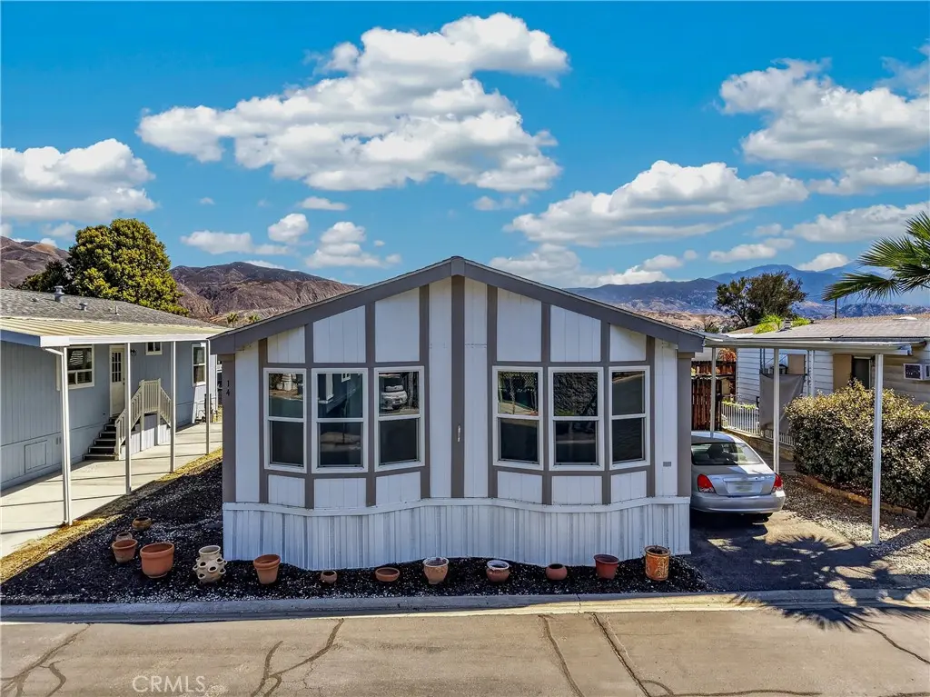 Manufactured In Park for sale at 1499 Old Mountain 14, San Jacinto, CA featuring 2 beds and 2 baths