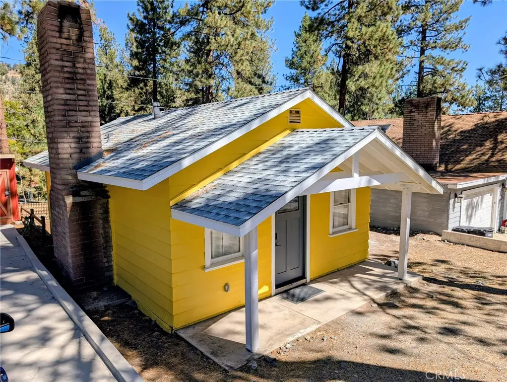 1858 Thrush, Wrightwood, CA — listing photo 1