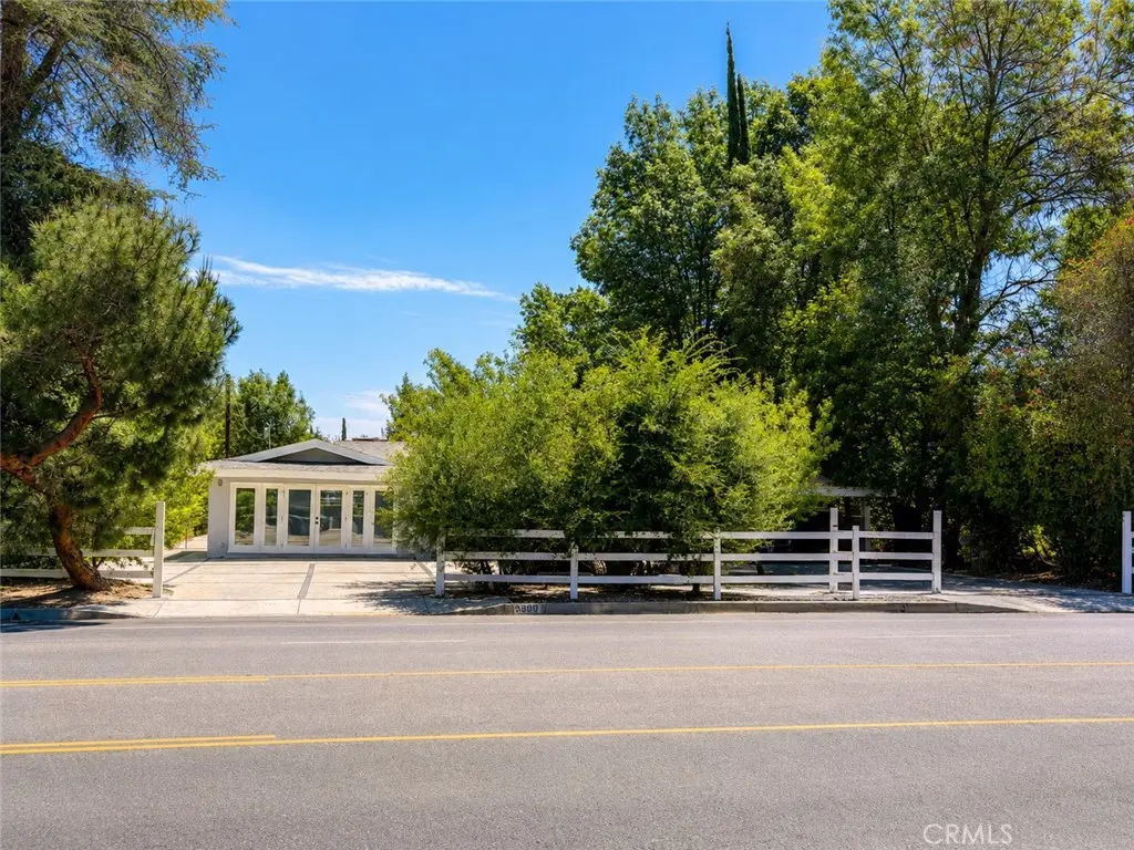 6600 Shoup Avenue, West Hills, CA — listing photo 1
