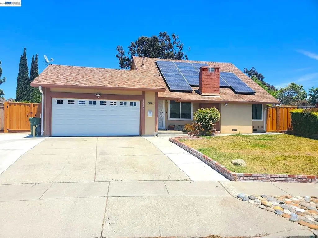 Single Family Residence for rent at , Newark, CA featuring 1 bed and 1 bath