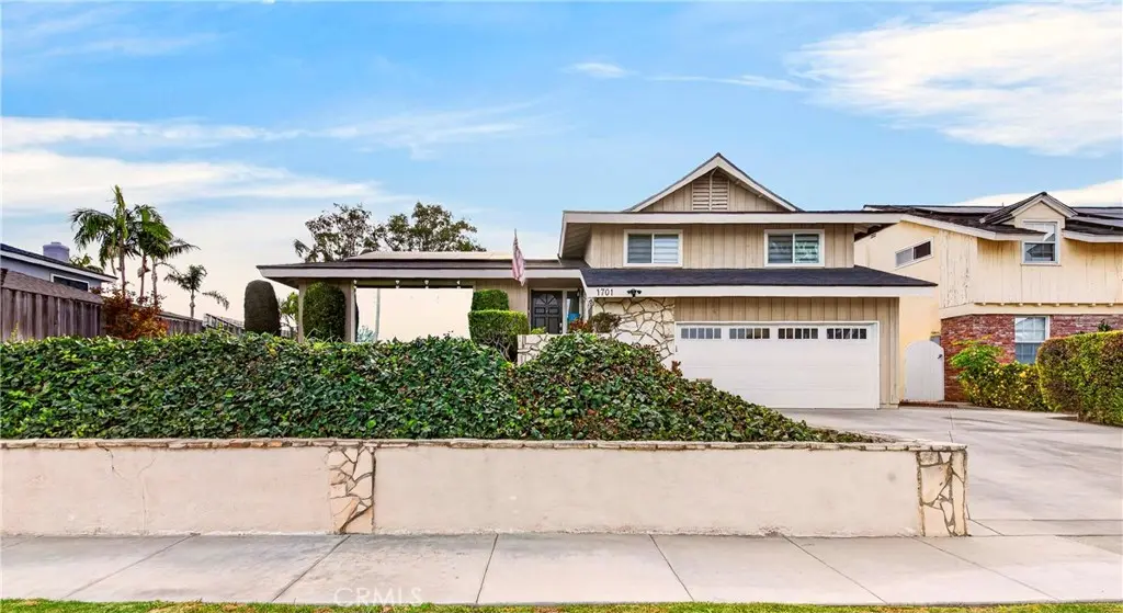 1701 Sunrise, Fullerton, CA — listing photo 1