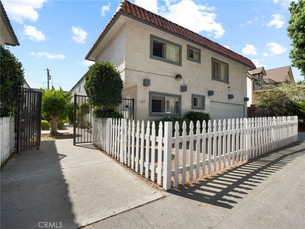 Residential Lease for rent at 7243 Milton 5, Whittier, Los Angeles County, CA featuring 1 bed and 1 bath