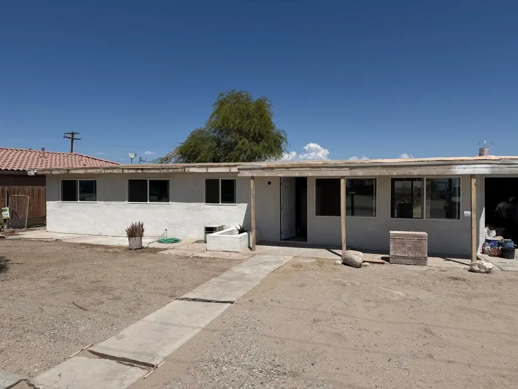 2502 Harbor Drive, Thermal, CA — listing photo 1