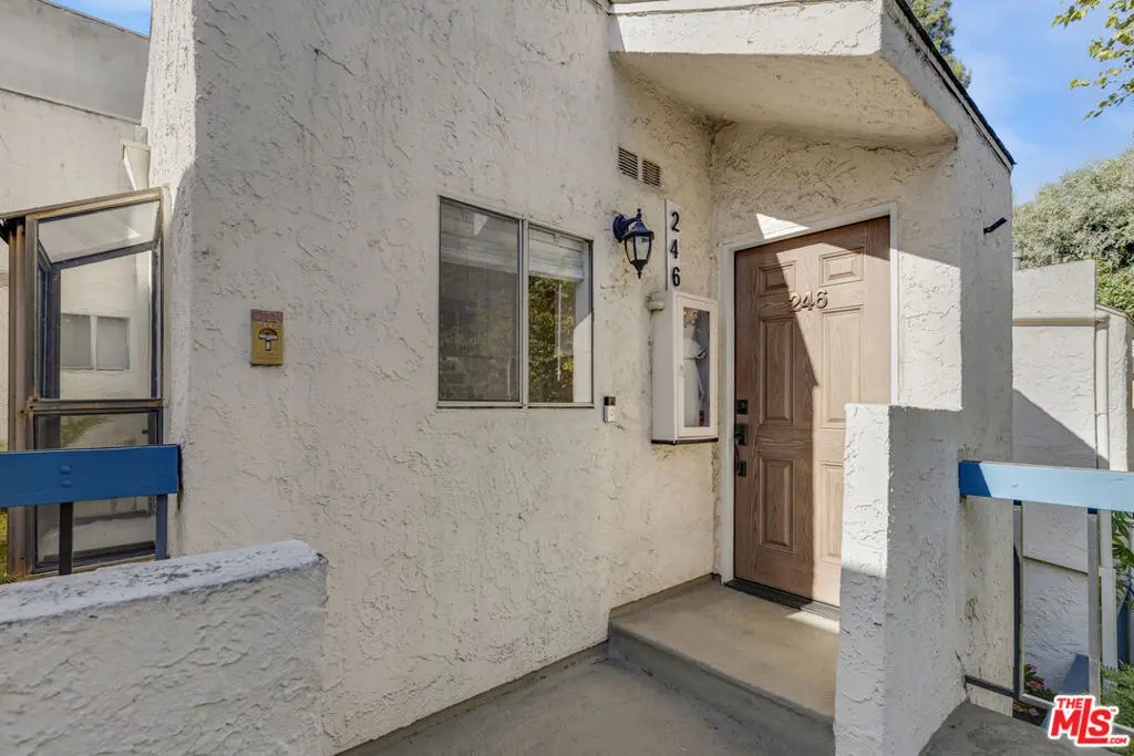 18411 Hatteras Street 246, Tarzana, CA — listing photo 1