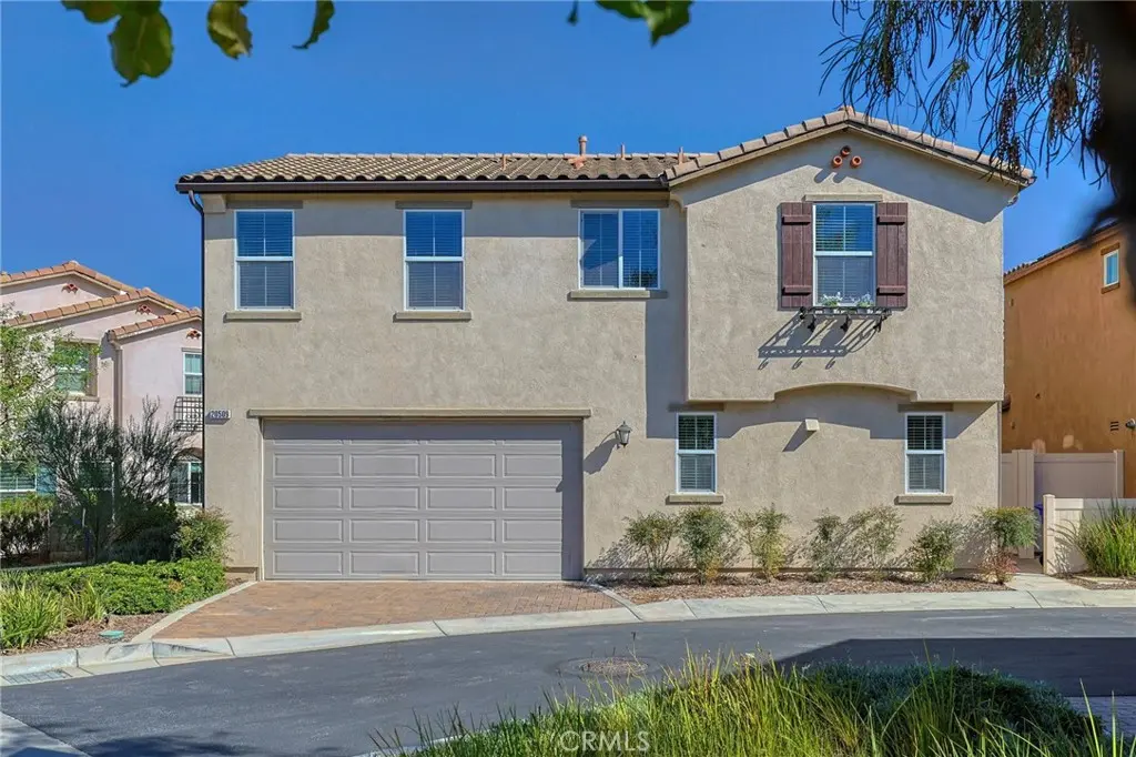 20509 Hazelnut Court, Saugus, CA — listing photo 1