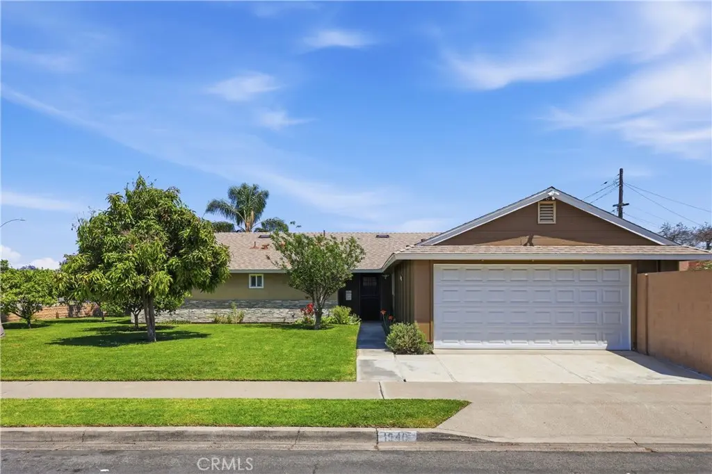 Single Family Residence for sale at 1946 W Broadway, Anaheim, CA featuring 4 beds and 2 baths