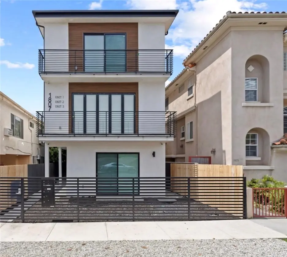 1807 Beloit Avenue 1, Los Angeles, CA — listing photo 1